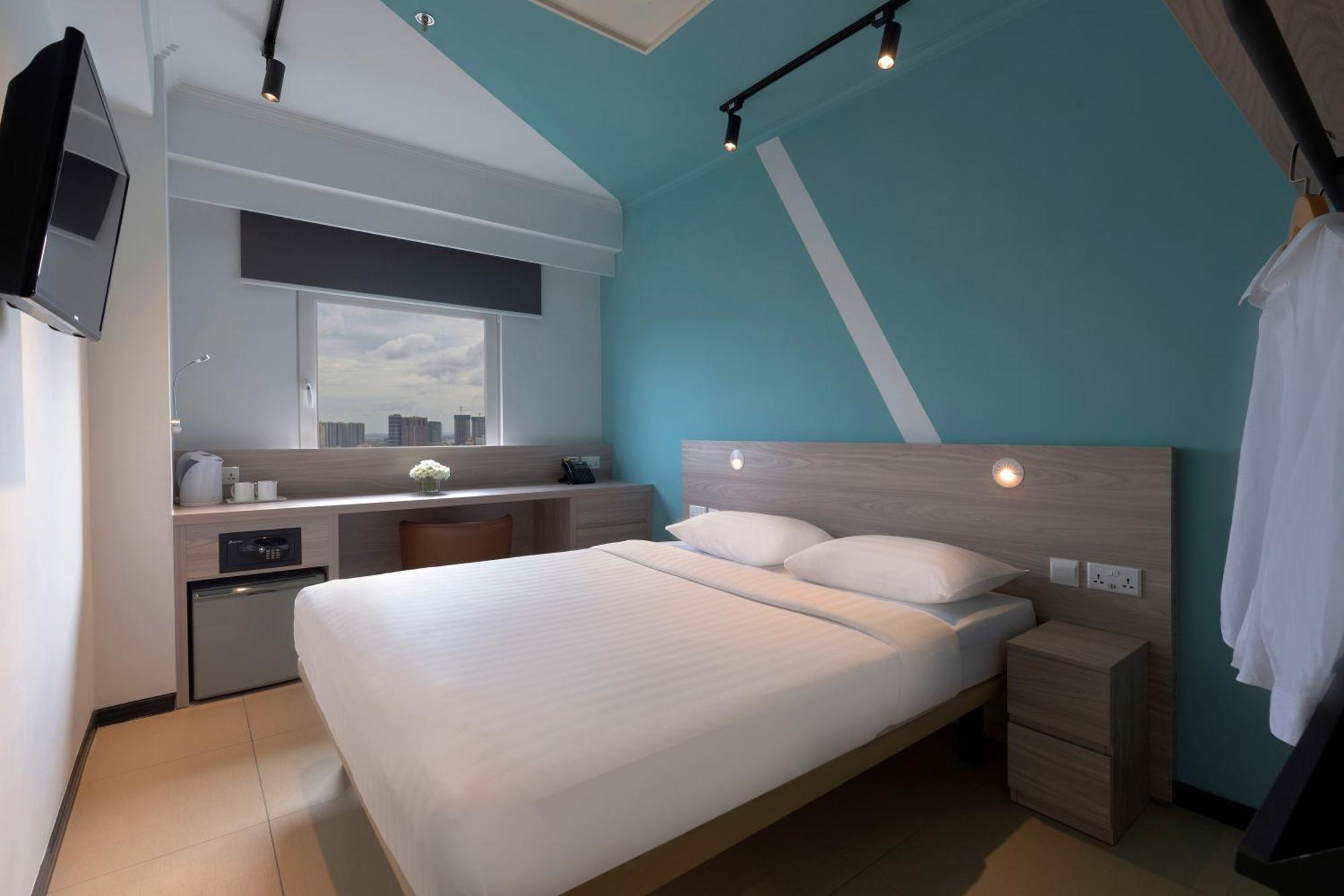 Ibis Budget Phnom Penh Riverside Exterior photo