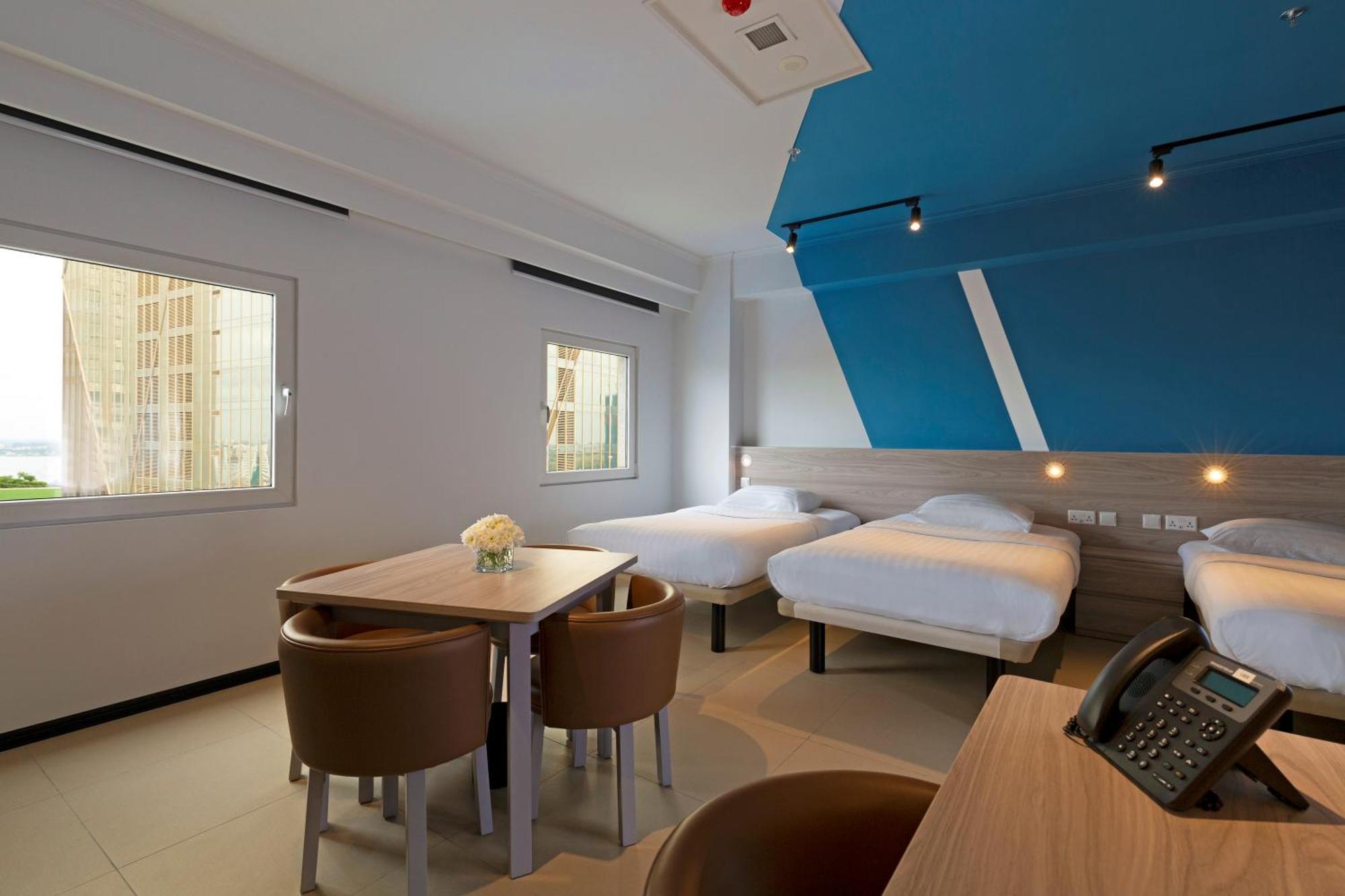 Ibis Budget Phnom Penh Riverside Exterior photo