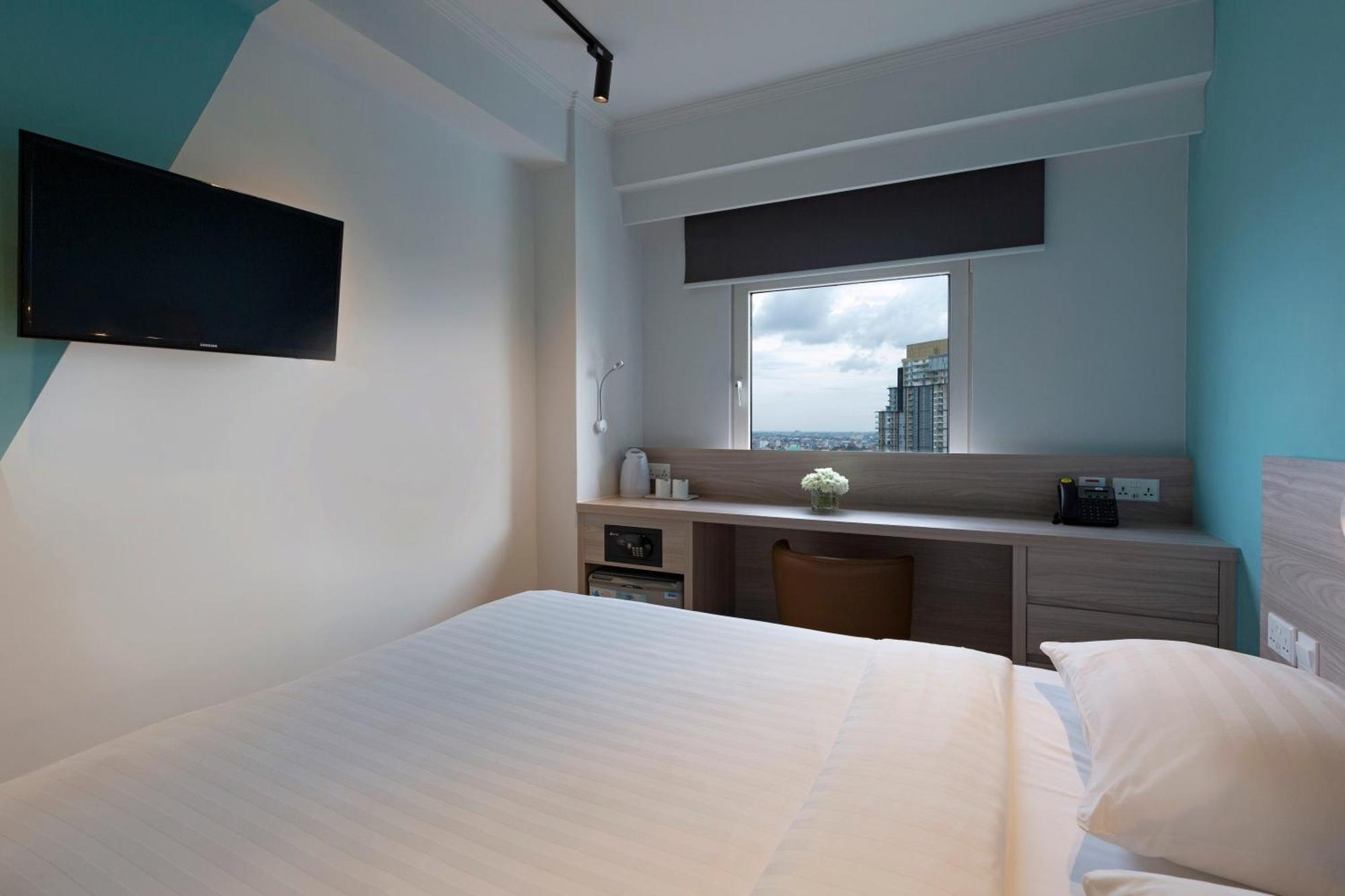 Ibis Budget Phnom Penh Riverside Exterior photo